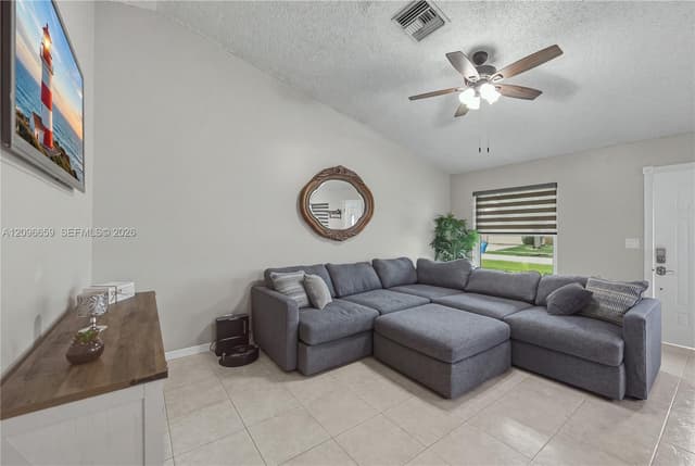 1290 Mc Dermott Ln, Royal Palm Beach FL 33411 - Royal Palm Beach, FL - Photo 6