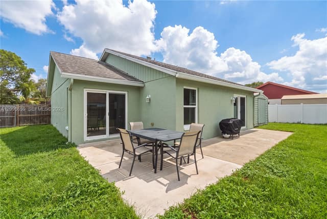1290 Mc Dermott Ln, Royal Palm Beach FL 33411 - Royal Palm Beach, FL - Photo 4
