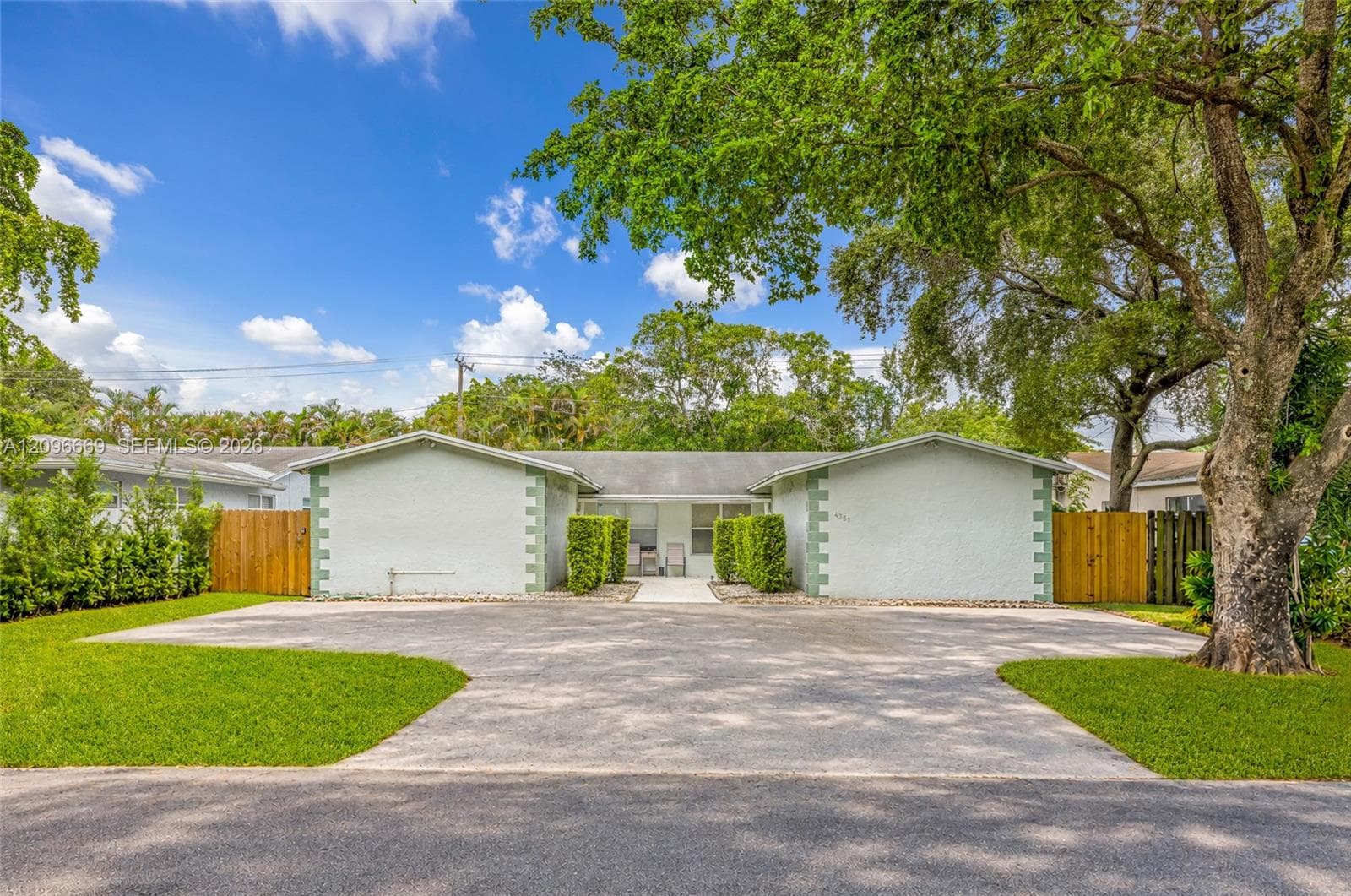 4351 SW 52nd Ct, Dania Beach FL 33314 - Dania Beach, FL - Photo 1