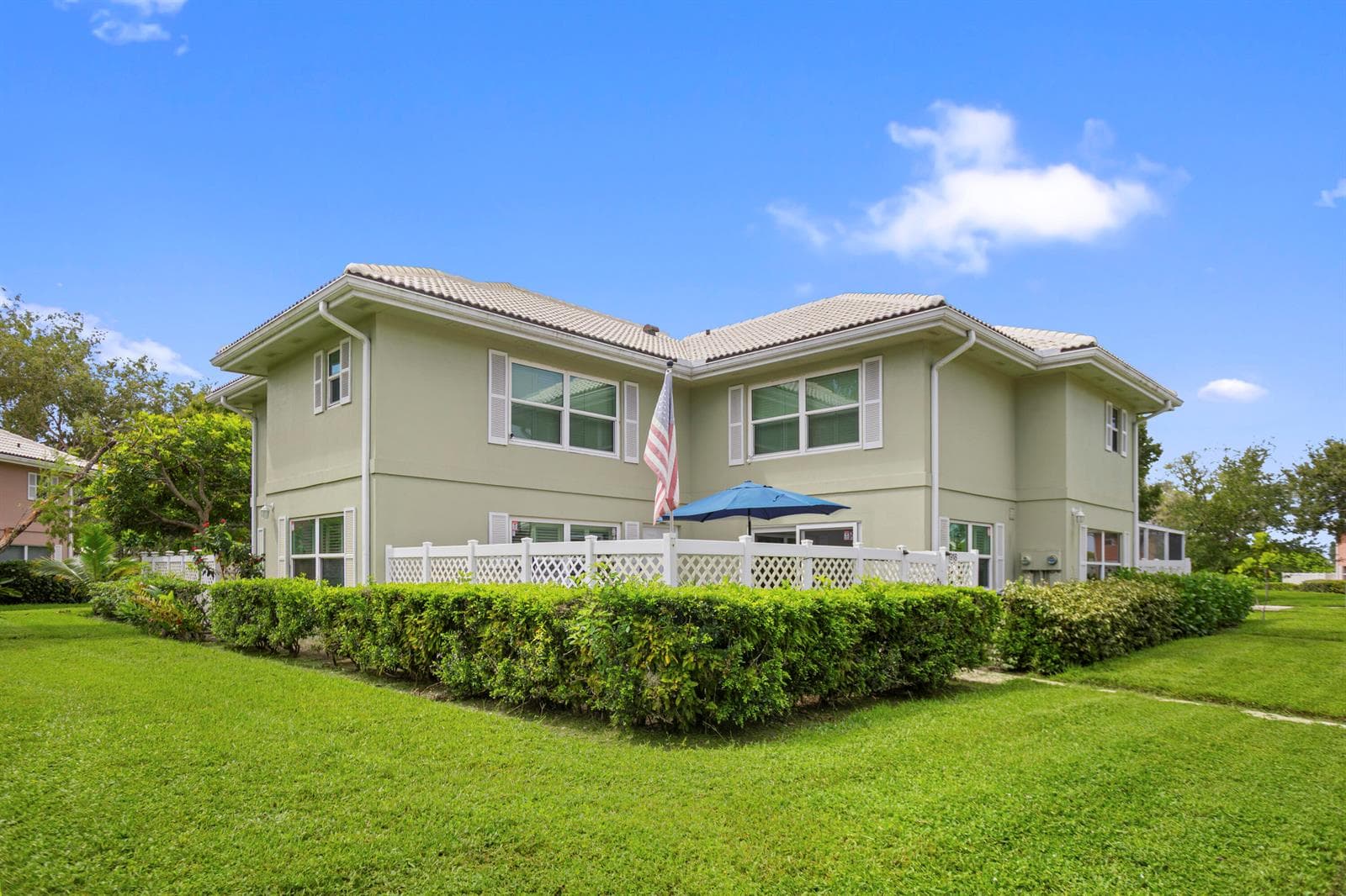 1918 Stratford Way # 32B, West Palm Beach FL 33409 - West Palm Beach, FL - Photo 1