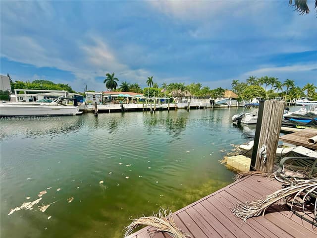 2039 NE 123rd St, North Miami FL 33181 - North Miami, FL - Photo 4