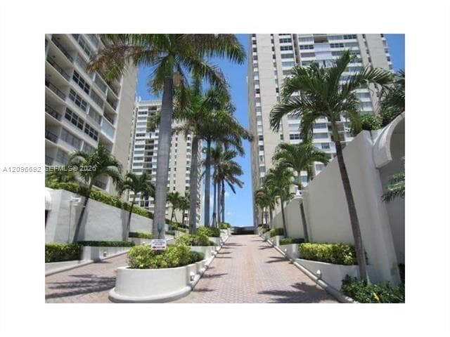1880 S Ocean Dr # 304, Hallandale Beach FL 33009 - Hallandale Beach, FL - Photo 1