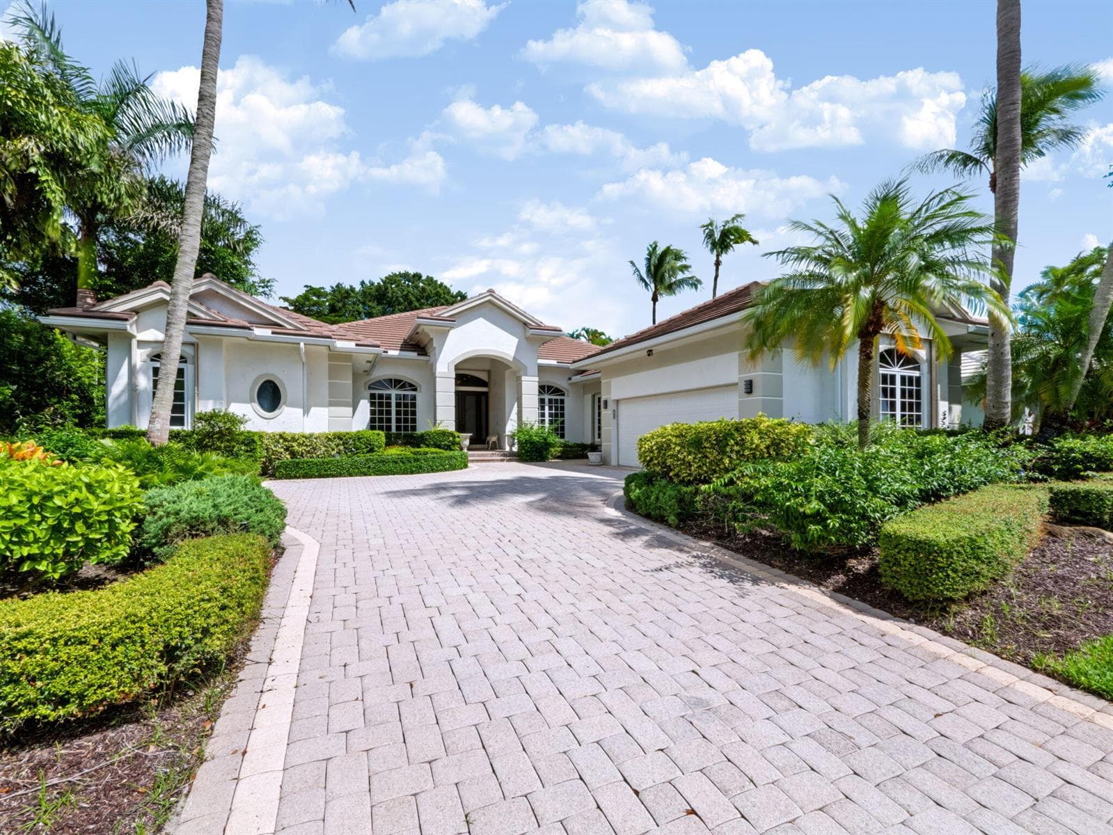 106 PEMBROKE Drive, Palm Beach Gardens FL 33418 - Palm Beach Gardens, FL - Photo 1