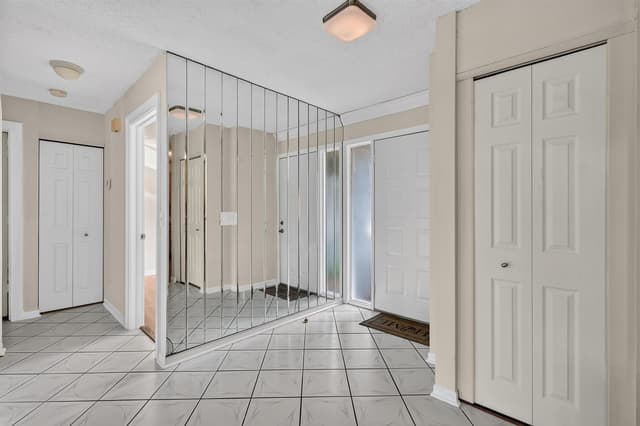 72 CONASKONK Circle, Royal Palm Beach FL 33411 - Royal Palm Beach, FL - Photo 6
