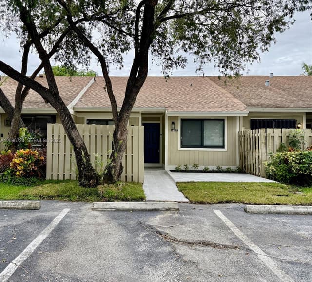 11189 NW 37th St, Sunrise FL 33351 - Sunrise, FL - Photo 2