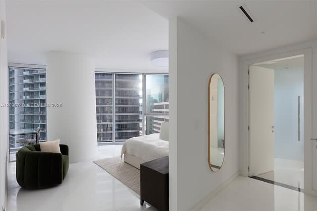 300 S Biscayne Blvd Way # 2107, Miami FL 33131 - Miami, FL - Photo 5