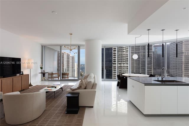 300 S Biscayne Blvd Way # 2107, Miami FL 33131 - Miami, FL - Photo 4