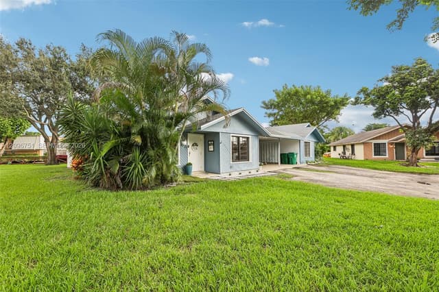 3721 W Valley Green Dr # 48, Davie FL 33328 - Davie, FL - Photo 3