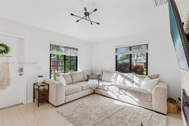 3721 W Valley Green Dr # 48, Davie FL 33328 - Davie, FL - Photo 4