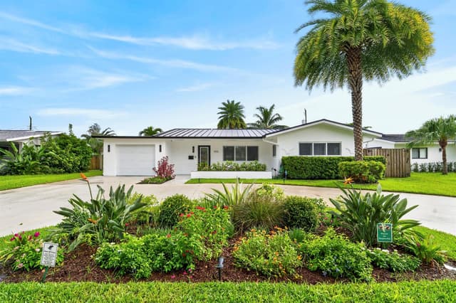 1970 NE 32nd Street, Lighthouse Point FL 33064 - Lighthouse Point, FL - Photo 2