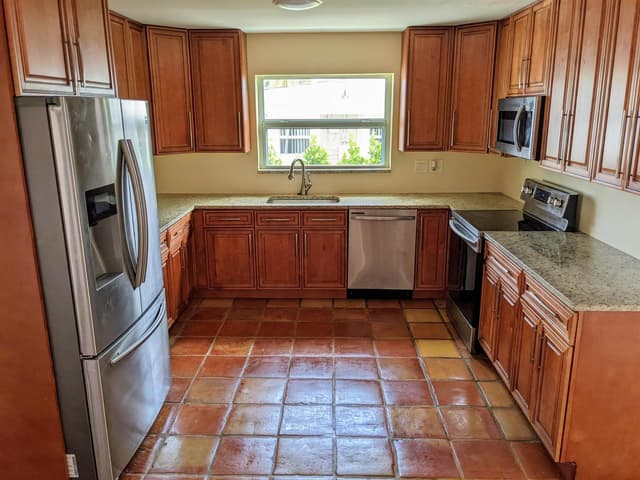 299 NW 12TH Street, Boca Raton FL 33432 - Boca Raton, FL - Photo 2