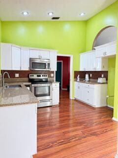 197 Monterey Way, Royal Palm Beach FL 33411 - Royal Palm Beach, FL - Photo 2