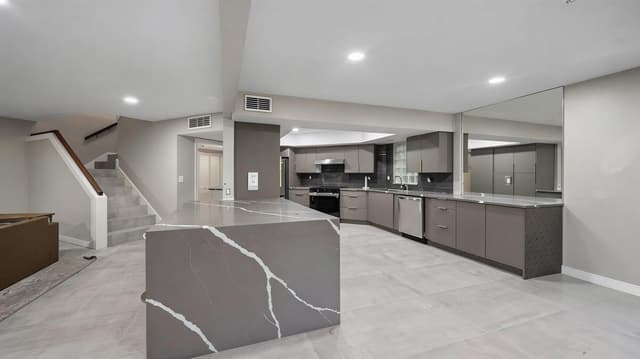 4348 Hazel Avenue Unit B, Palm Beach Gardens FL 33410 - Palm Beach Gardens, FL - Photo 5