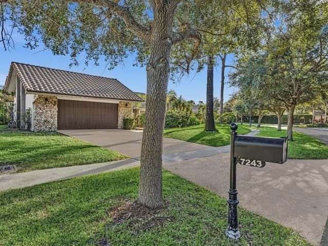 7243 ENCINA Lane, Boca Raton FL 33433 - Boca Raton, FL - Photo 2