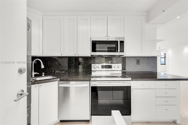 2333 Brickell Ave # 1007, Miami FL 33129 - Miami, FL - Photo 7