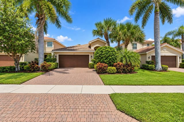 7667 CORKWOOD Avenue, Boynton Beach FL 33437 - Boynton Beach, FL - Photo 2