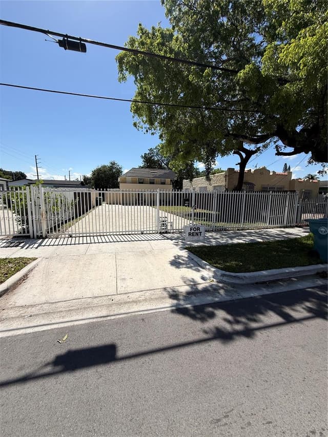6716 NW 6th Ave, Miami FL 33150 - Miami, FL - Photo 2