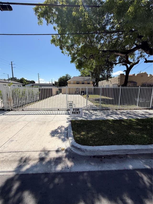 6716 NW 6th Ave, Miami FL 33150 - Miami, FL - Photo 3