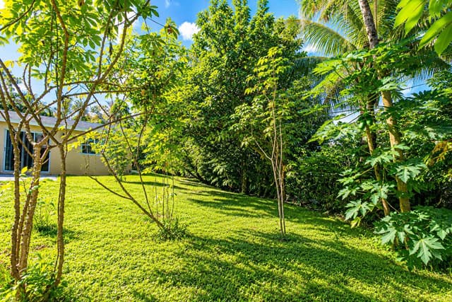 639 MADELINE Court, West Palm Beach FL 33413 - West Palm Beach, FL - Photo 4