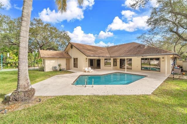 10330 SW 58th Ct, Pinecrest FL 33156 - Pinecrest, FL - Photo 6