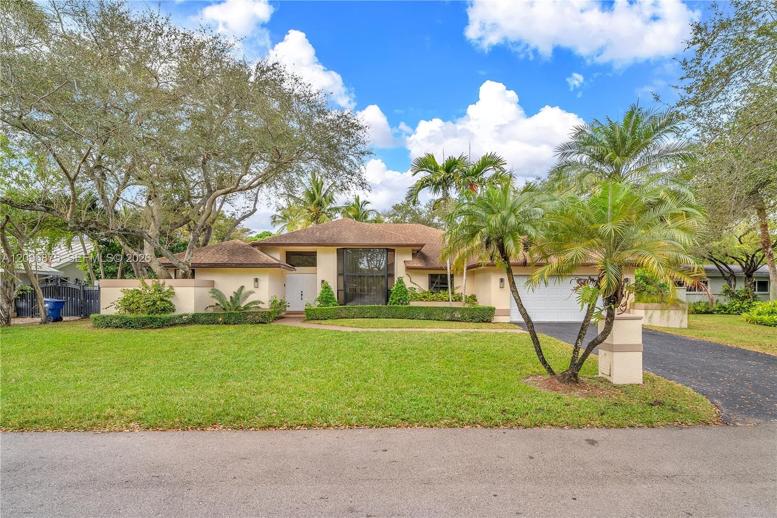 10330 SW 58th Ct, Pinecrest FL 33156 - Pinecrest, FL - Photo 1