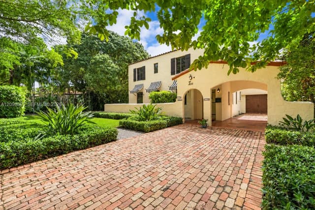 1140 Asturia Ave, Coral Gables FL 33134 - Coral Gables, FL - Photo 4