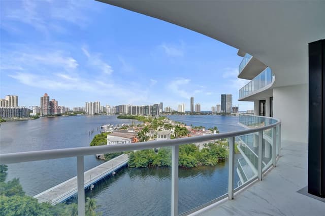 4000 Island Blvd # 1205, Aventura FL 33160 - Aventura, FL - Photo 2