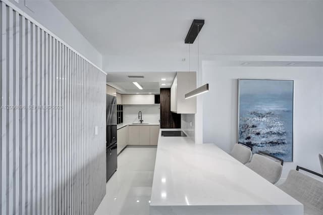 6039 Collins Ave # 1736, Miami Beach FL 33140 - Miami Beach, FL - Photo 5