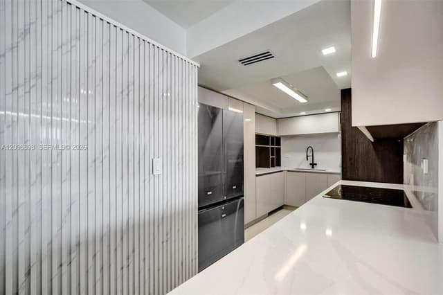 6039 Collins Ave # 1736, Miami Beach FL 33140 - Miami Beach, FL - Photo 4