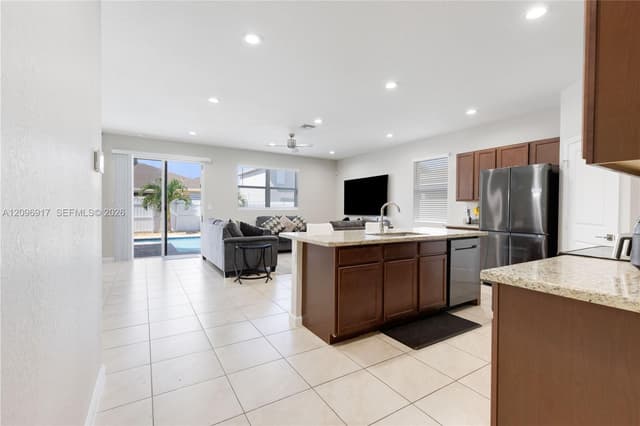 27526 SW 133rd Pl, Homestead FL 33032 - Homestead, FL - Photo 6