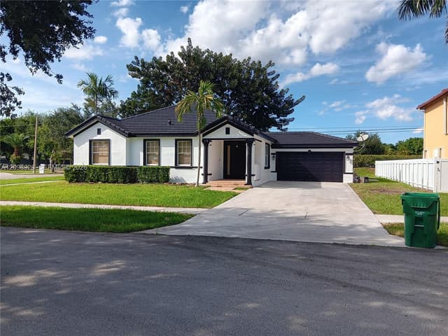 12971 SW 200th Ter, Miami FL 33177 - Miami, FL - Photo 5