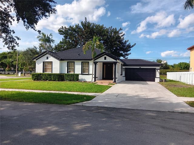 12971 SW 200th Ter, Miami FL 33177 - Miami, FL - Photo 4