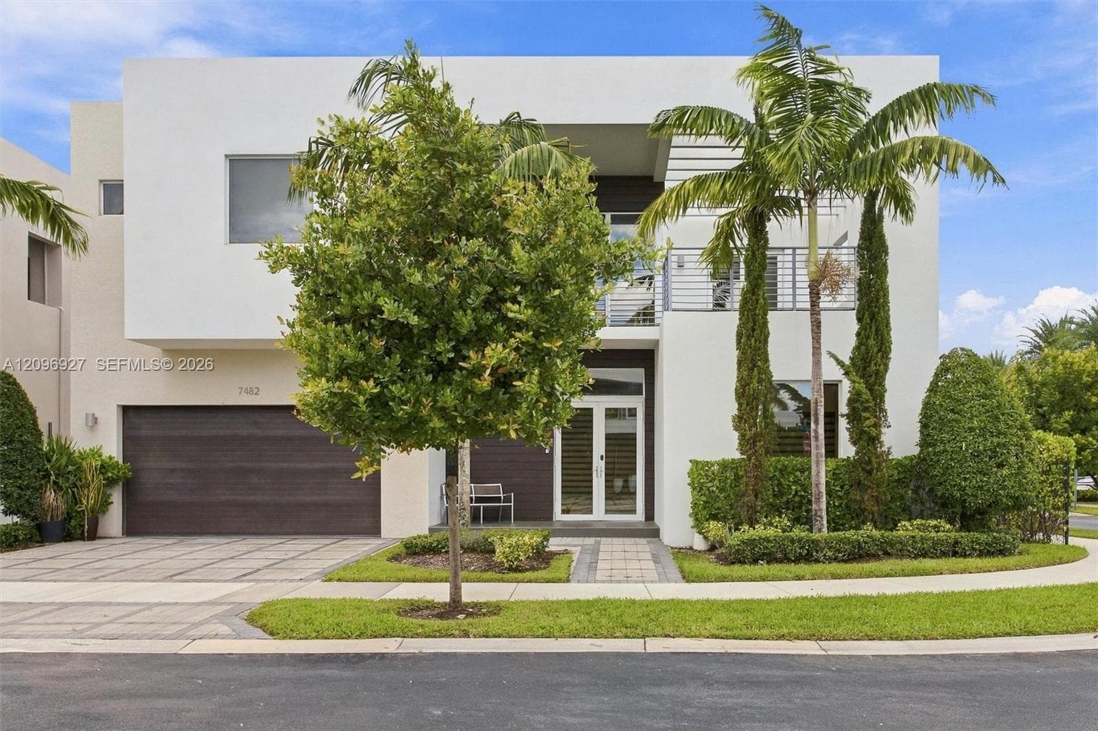7482 NW 99th Ct, Doral FL 33178 - Doral, FL - Photo 1