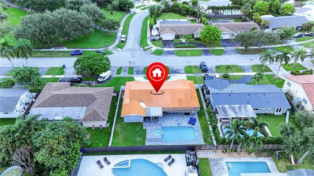 19850 SW 83rd Ave, Cutler Bay FL 33189 - Cutler Bay, FL - Photo 5