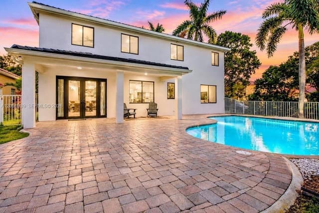 1073 Allamanda Way, Weston FL 33327 - Weston, FL - Photo 5