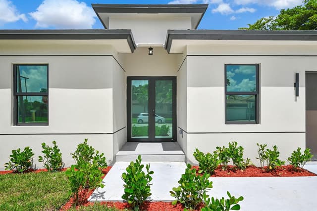 2791 NW 11th Court, Fort Lauderdale FL 33311 - Fort Lauderdale, FL - Photo 4