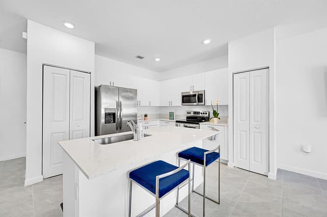 20357 NW 4TH Path, Miami Gardens FL 33169 - Miami Gardens, FL - Photo 3