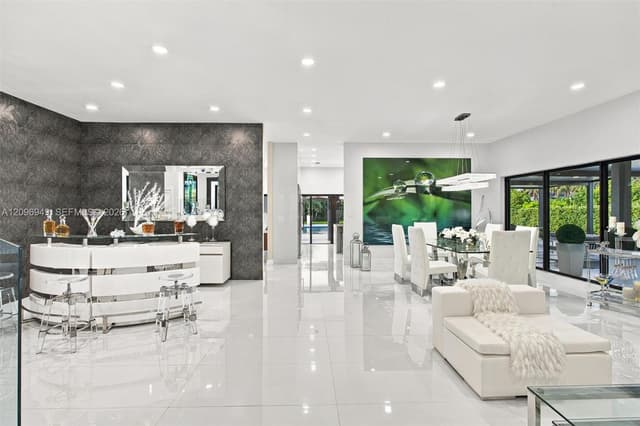 9995 NW 131st St, Hialeah Gardens FL 33018 - Hialeah Gardens, FL - Photo 6