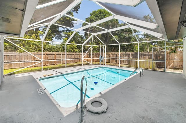 417 SW 1st Ave, Boynton Beach FL 33435 - Boynton Beach, FL - Photo 6
