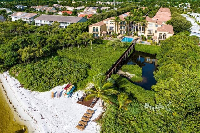 910 VIA VILLAGIO, Hypoluxo FL 33462 - Hypoluxo, FL - Photo 4