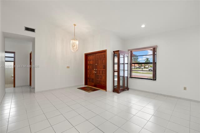 10980 SW 38th St, Miami FL 33165 - Miami, FL - Photo 5