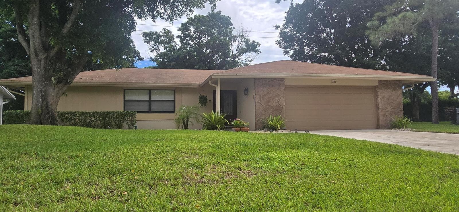 729 NW 23RD Lane, Delray Beach FL 33445 - Delray Beach, FL - Photo 1