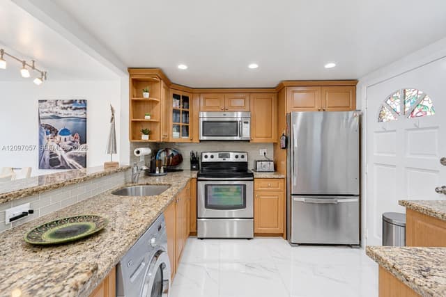 3750 NE 170th St # 303, North Miami Beach FL 33160 - North Miami Beach, FL - Photo 5