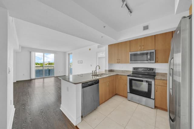 1830 Radius Drive # 307, Hollywood FL 33020 - Hollywood, FL - Photo 7