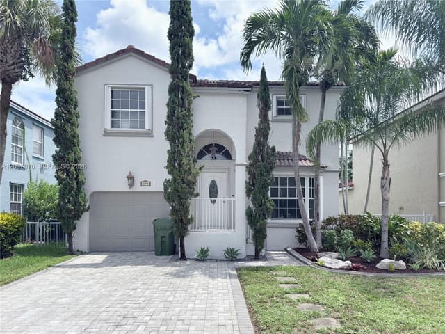 199 NW 152nd Ave, Pembroke Pines FL 33028 - Pembroke Pines, FL - Photo 2