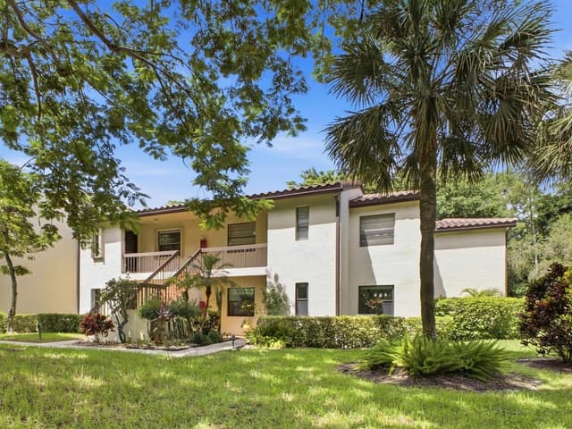 21621 ARRIBA REAL # I, Boca Raton FL 33433 - Boca Raton, FL - Photo 2