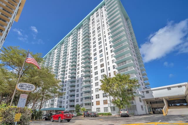 230 174th Street Apt 417, Sunny Isles Beach FL 33160 - Sunny Isles Beach, FL - Photo 2