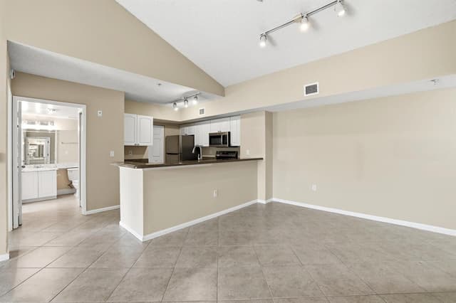278 VILLAGE Boulevard # 8306, Tequesta FL 33469 - Tequesta, FL - Photo 7