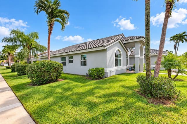 5745 ASPEN RIDGE Court, Delray Beach FL 33484 - Delray Beach, FL - Photo 3