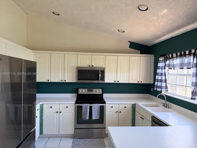 14170 SW 122 CT, Miami FL 33186 - Miami, FL - Photo 2
